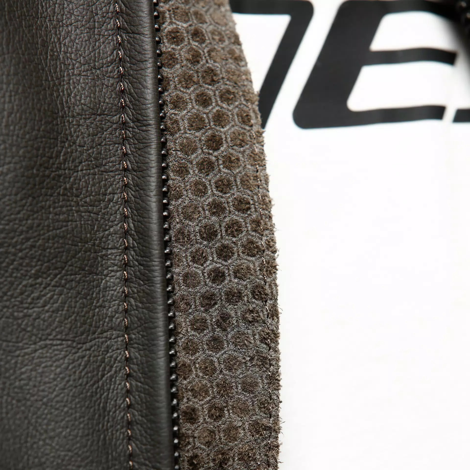 Кожаная куртка DAINESE ISTRICE QDF LEATHER JACKET