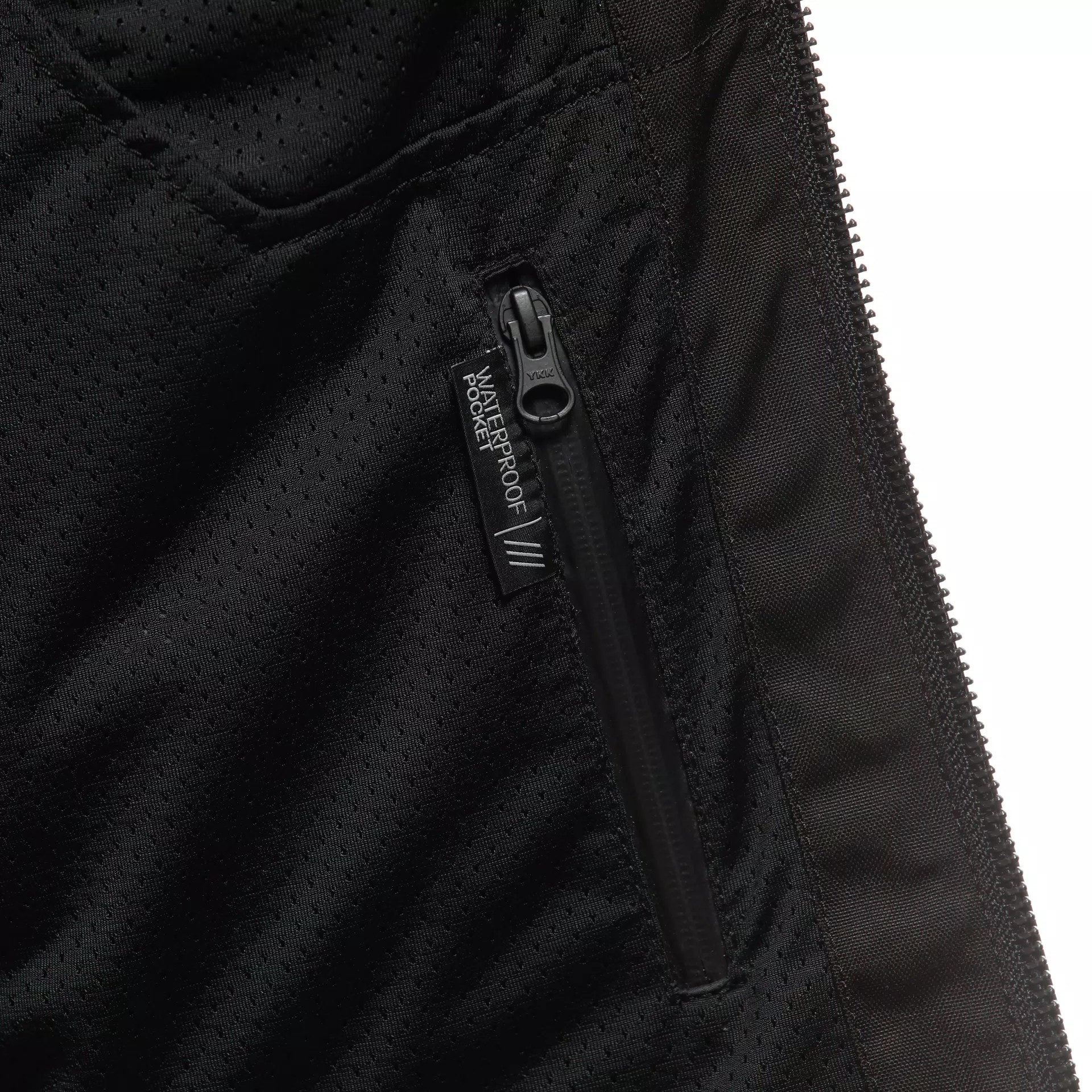 Кожаная куртка DAINESE ISTRICE QDF PERF LEATHER JACKET